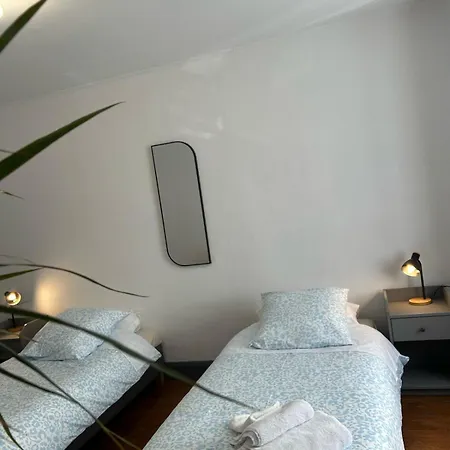 アパート Calme Avec Jardin *