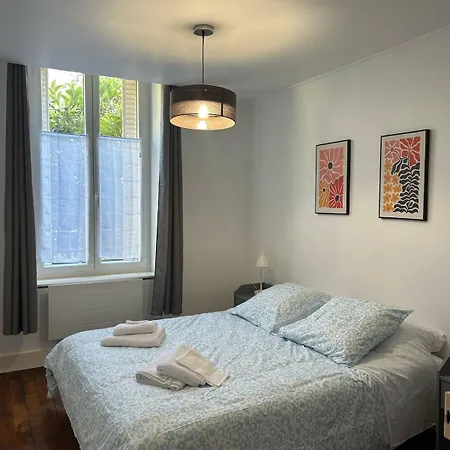 アパート Calme Avec Jardin ナンシー